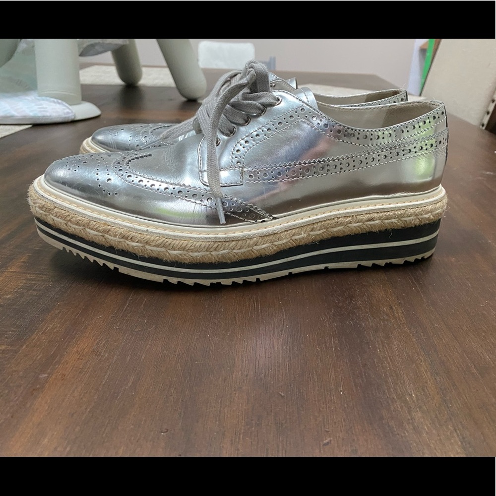 Prada Sneaker Size 39